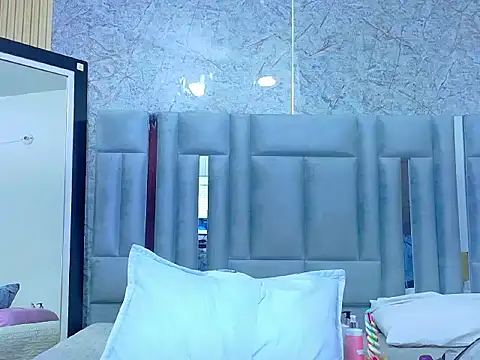 Veronicaroose_ - RUB PUSSY 🤞