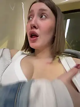 Sophie_Avory - Massage tits under top both🍒