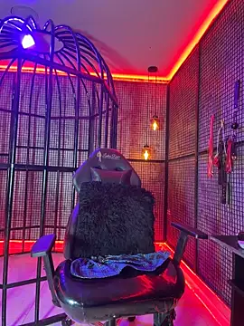 NAILAHARD - PEGGING SHOW