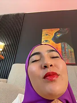 Malika_Noor - naked 5 min
