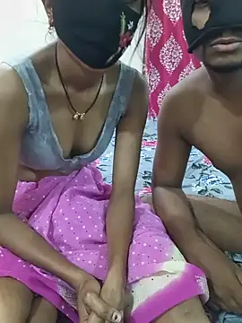 Desi_marathi_cpl - Public fuck