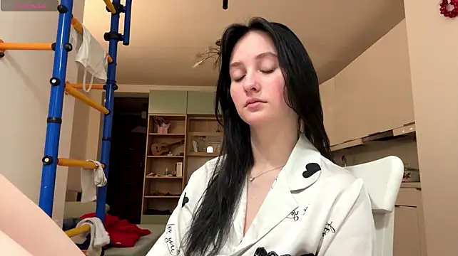 MarylandMendrin - Lick my yummy lips close to you