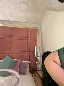 BeccaLenss - Oil tits