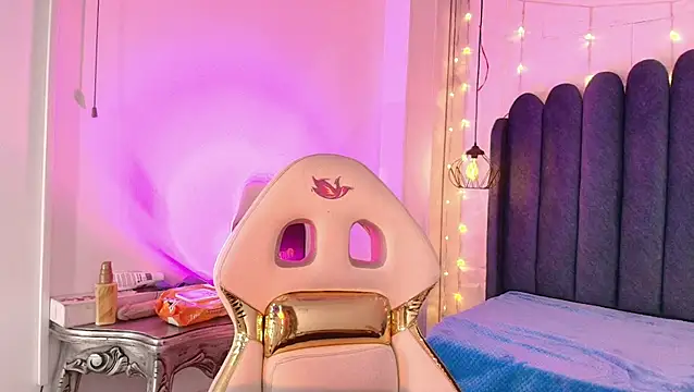 Queen_perla_ - spank ass