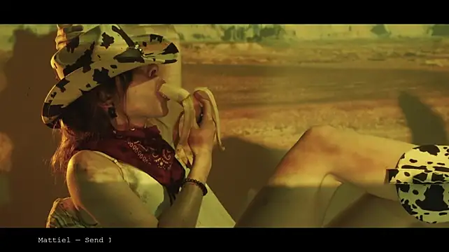 WebCora - eat banana in a sexy way