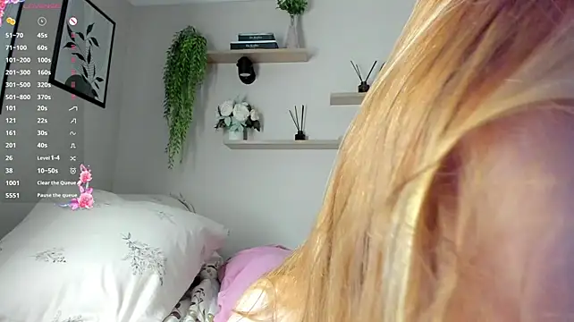 Red_FoxGirl - take off my shorts