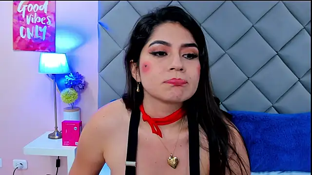 NahomyAdams - Silent masturbation... shhh