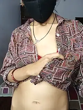 Curvy_Kavya - Lip kiss