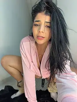 ArieliciousXXX - SQUIRT IN YOUR MOUTH😈PUBLIC HALL 🍒💦