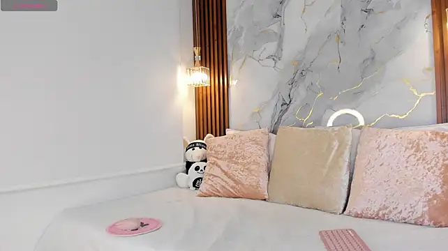 Gabbyy_ - Sensual dance for 5 minutes with breasts
