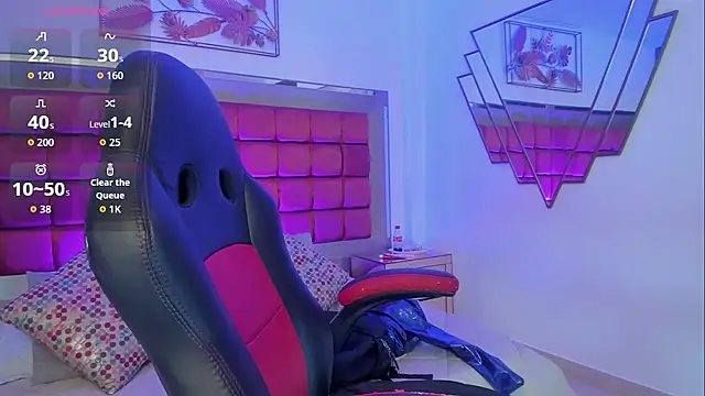 SaskiaGrendel - Explicit face sitting