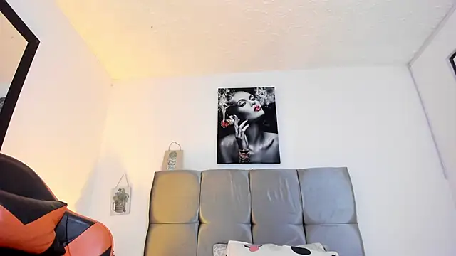 Ariel_star1 - LUSH IN ASS + CONTORL 3min