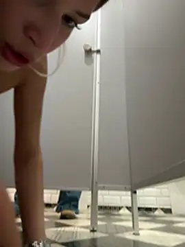 Blonde_exe - rub clit w dildo's tip men's wc