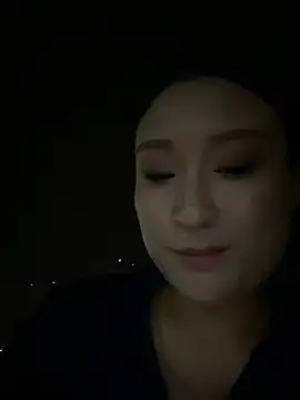 Xingchen-002 - 戶外露天、坐脸視角嘲喷⋯⋯