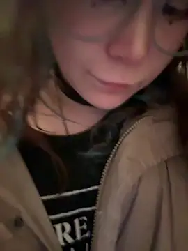 MaddisonHaas - 😈suck dildo toples+6minLink to last tip