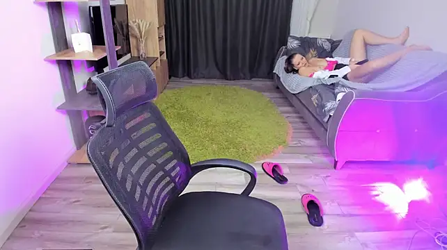 Rose-Baby - dance naked