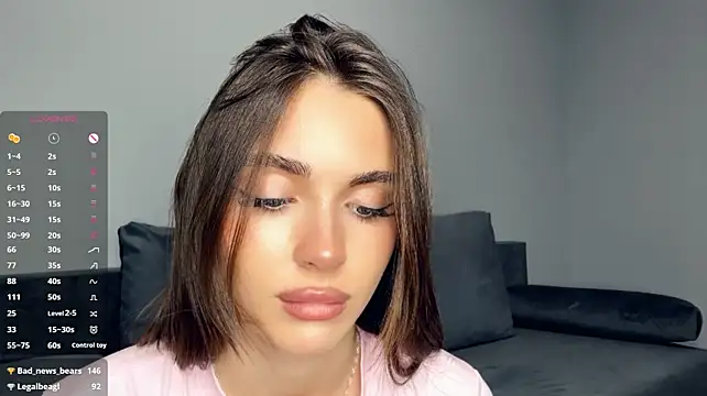 Veluxe - Show my bra and squeeze boobs