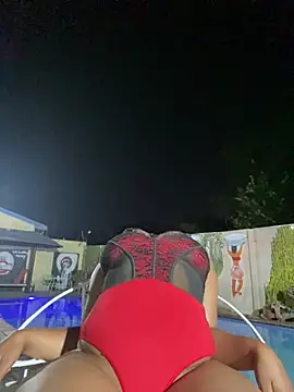 Beyoncex05 - Ride dildo outside