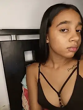 Zoe_Sweett18 - naked +tits show