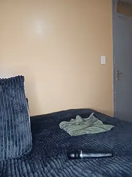Nicollet2 - Vibe my pussy huns 🍑💦😋💋