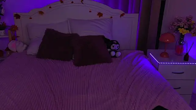 Cassadyy - suck a dildo + fake cum