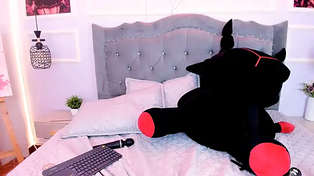 Starwitch_1 - spank my ass x 20 🍑