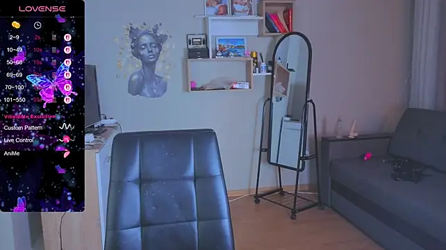 Emmi_crystal
