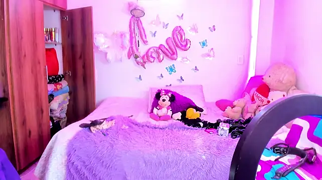 Anai_valentinex - lets me play