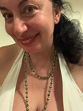 Lizzaa80 - 🌹Boobies out for 5 mins