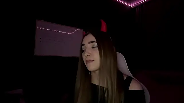 PamelaBurson - dancing:3