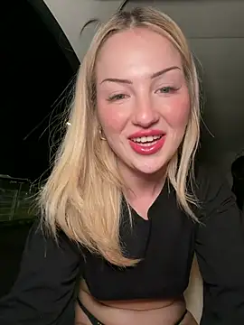 Shymasha - Suck fingers + moan your name 😳