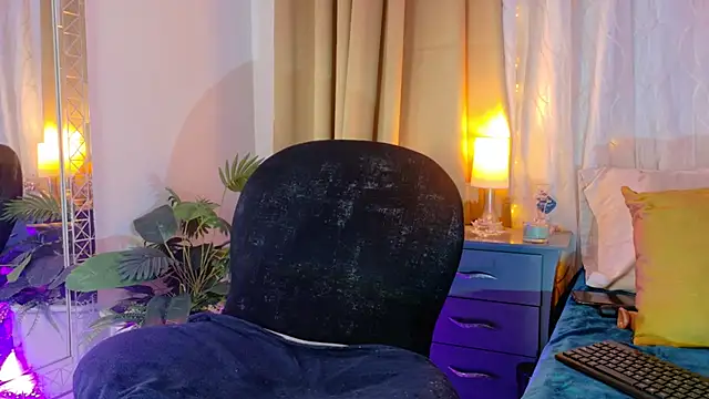 Talivega - show tits 🍒🔥