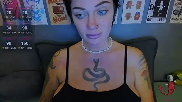 EllieOz - BOOBS FUND ( till november)