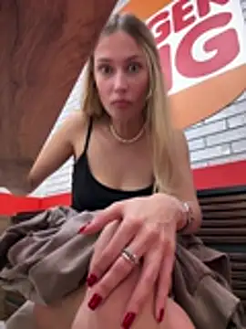 Blonde_exe - open entrance door to supermarket NAKED