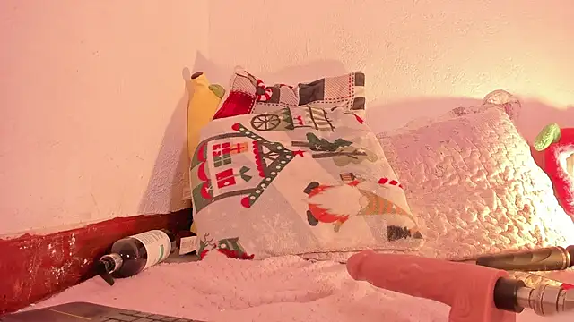 Emasanders - rub pussy with domi
