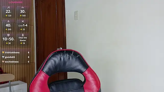 LilihtMature - Spread and rub ass