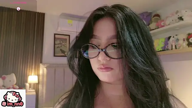 Ninna_sweet - dedos en mi coño muy mojado