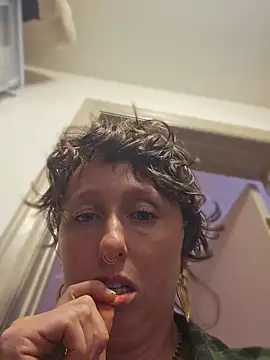 Mossy_kiss - Finger and taste wet hairy pussy