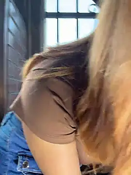 Sammy_garciaa1 - Jump with the breasts out