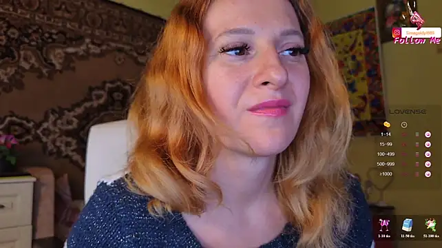 SimaGoldy - Shaking Naked Boobs