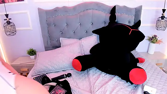 Starwitch_1 - spank my ass x 20 🍑
