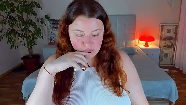 PolinaSalvatore - show boobs