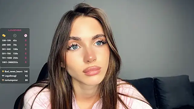 Veluxe - Take off my panties and spank my ass