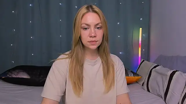 YummyYam - Playing with and Sucking my TITS💦💦💦