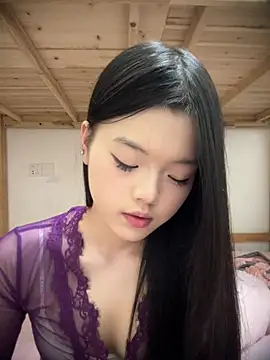Zaozaoya - 170学妹深夜寂寞 假阳具骑乘 m腿抽插骚穴 听哥哥指挥