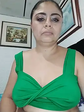 ElizabethWeill - Wet my panties and make me masturbate