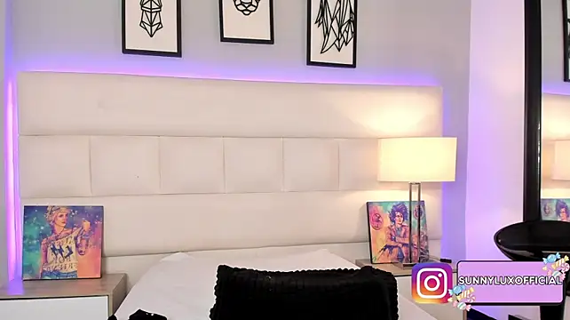 SunnyLuxxx - Play with my Tits + Control lush 3Min