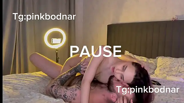 Pinkbodnar_ - Shake naked ass