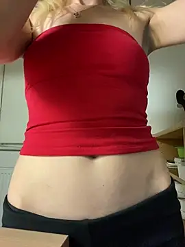 MinnieMausi - 👅 Lick my lips slowly