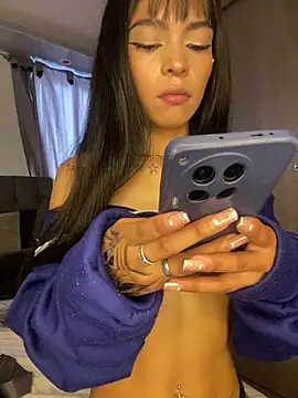 Miley_rouse - Control lush x 3 min and fingers in ass